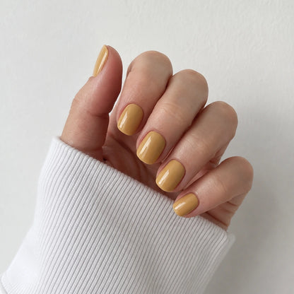 Butter Glaze short square press-on nails by Matchy Nails