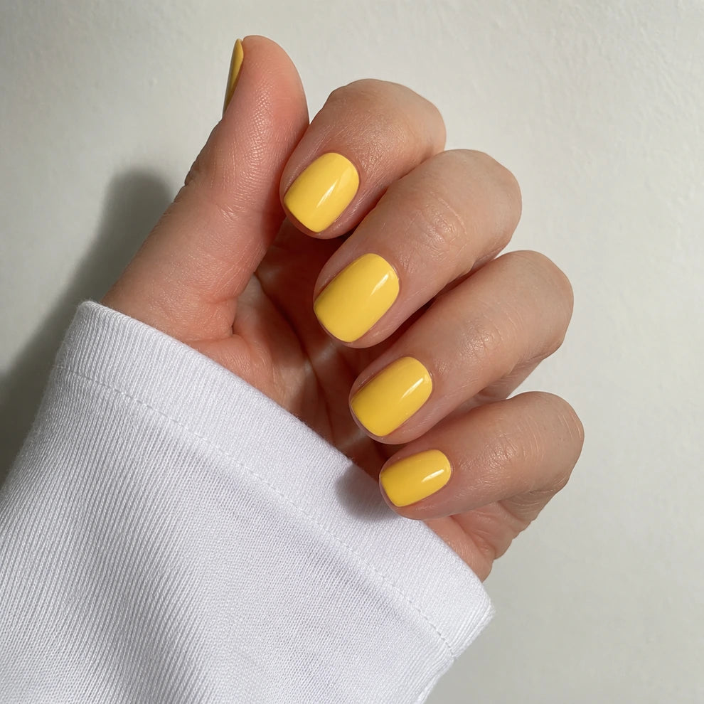Lemon Glaze short square press-on nails by Matchy Nails