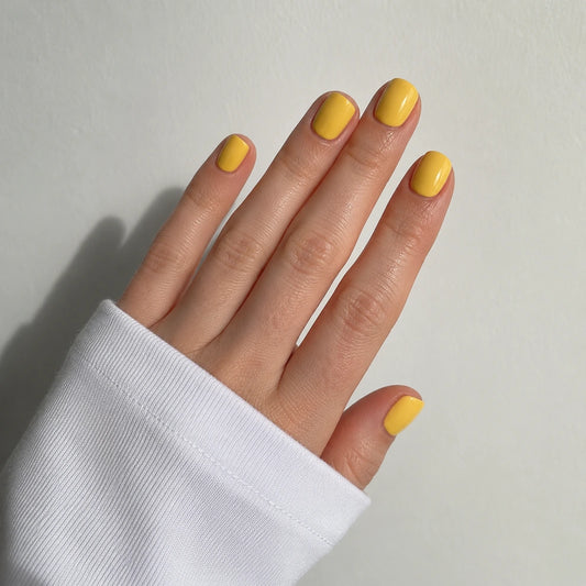 Lemon Glaze short square press-on nails by Matchy Nails